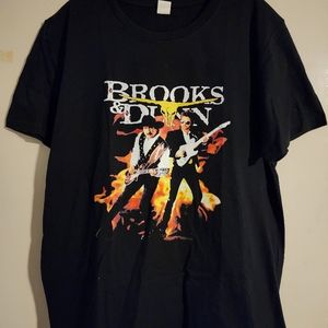 Brooks and Dunn tee shirt